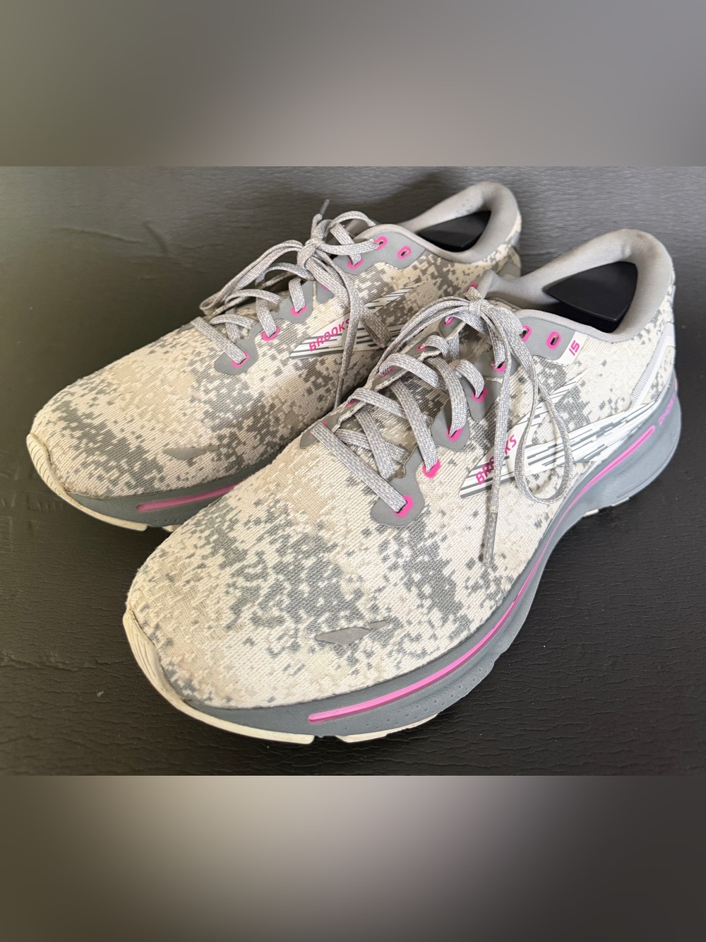 Brooks Women's Gray & Pink Running Shoes